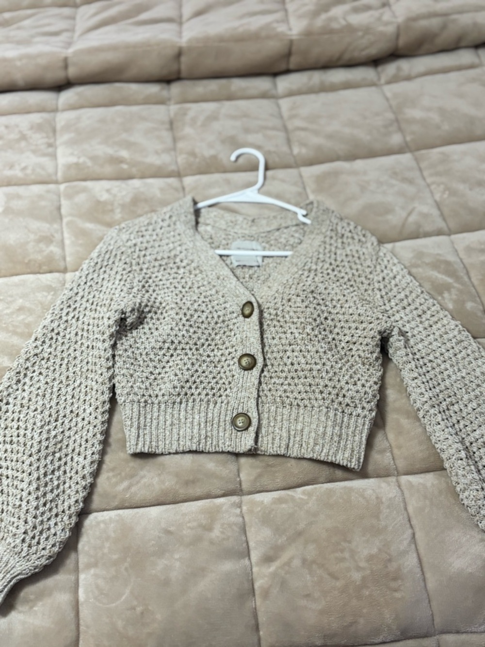 Abercrombie & Fitch Cropped Beige Open-Knit Button Cardigan - Picture 2 of 5